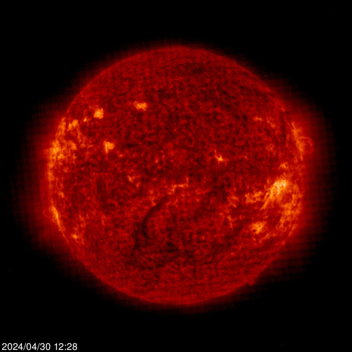 Изображение Солнца на длине волны 304 ангстрем.